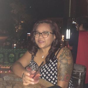 Meet your Posher, Lynda